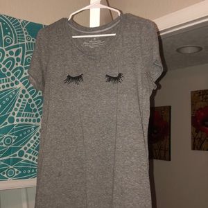 Women’s eyelash tee